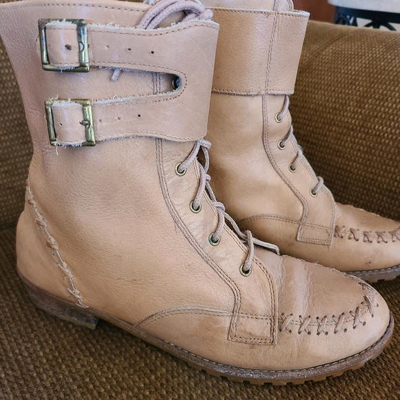 Tan Leather Size 7 Booties - Picture 5 of 9